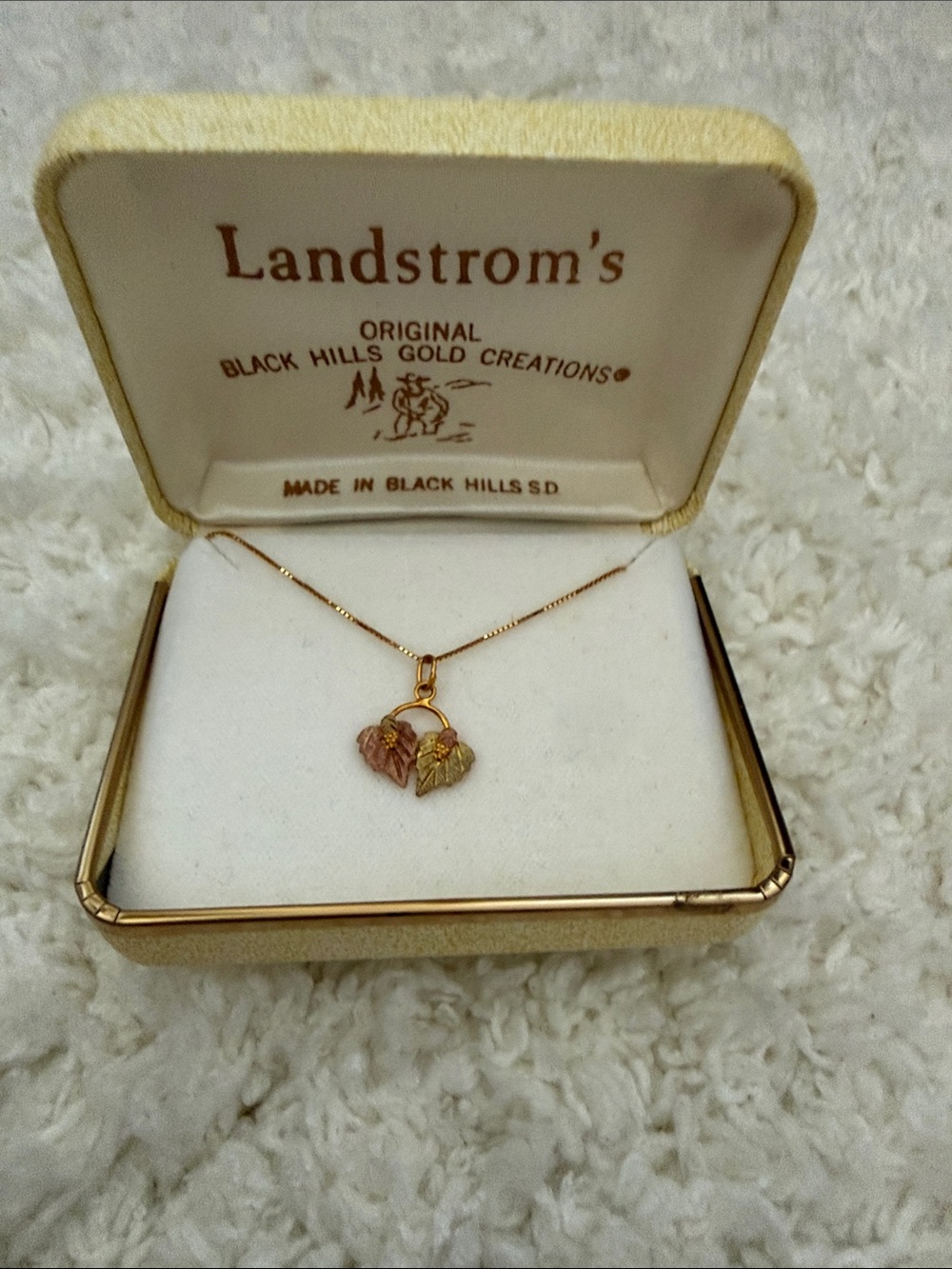Tri-Color Leaf Pendant Necklace - Gold Pink Green